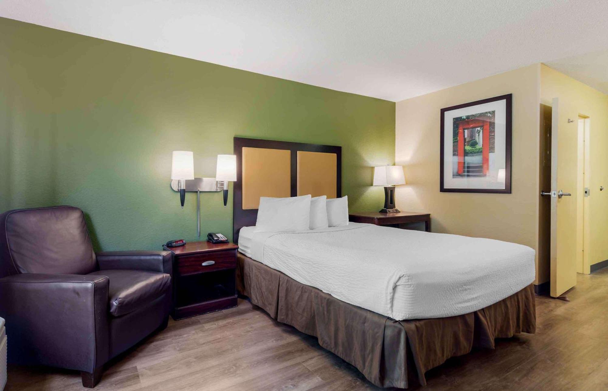 Extended Stay America Select Suites - Detroit - Novi - Haggerty Road Northville Exterior photo