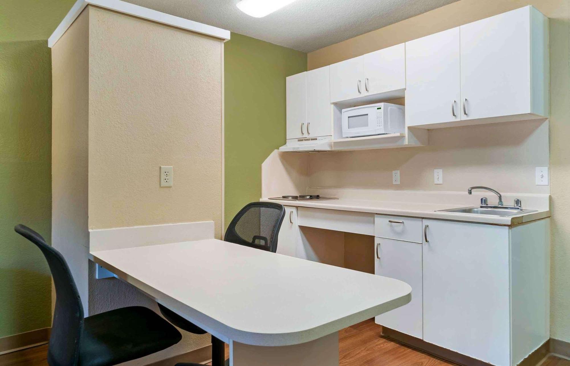 Extended Stay America Select Suites - Detroit - Novi - Haggerty Road Northville Exterior photo