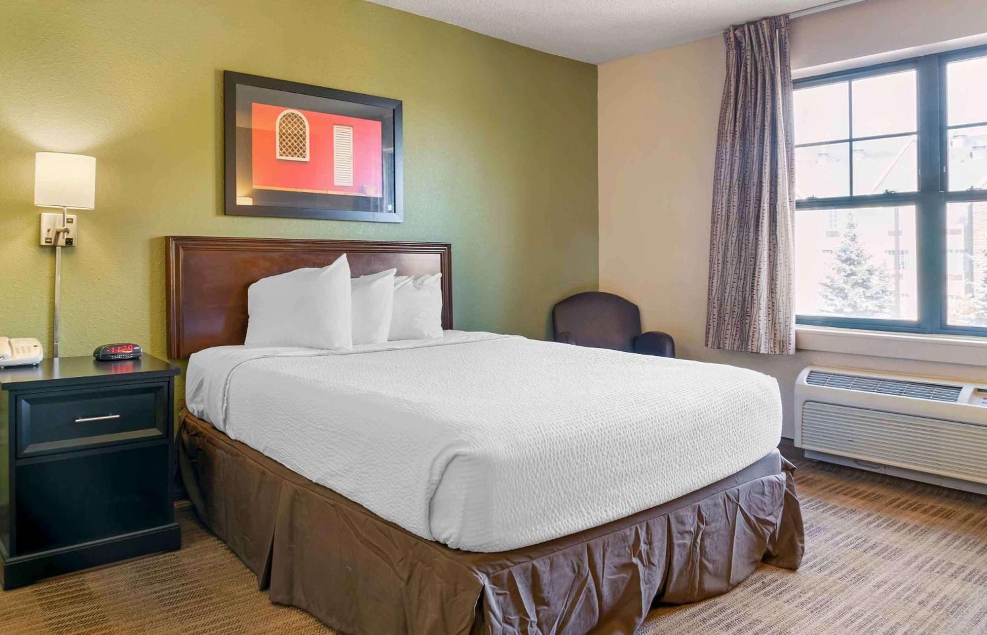 Extended Stay America Select Suites - Detroit - Novi - Haggerty Road Northville Exterior photo