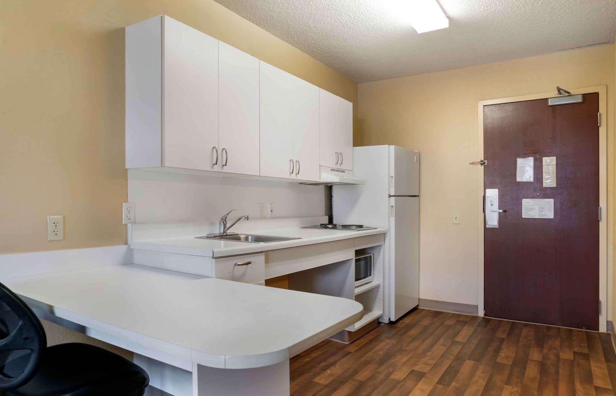Extended Stay America Select Suites - Detroit - Novi - Haggerty Road Northville Exterior photo
