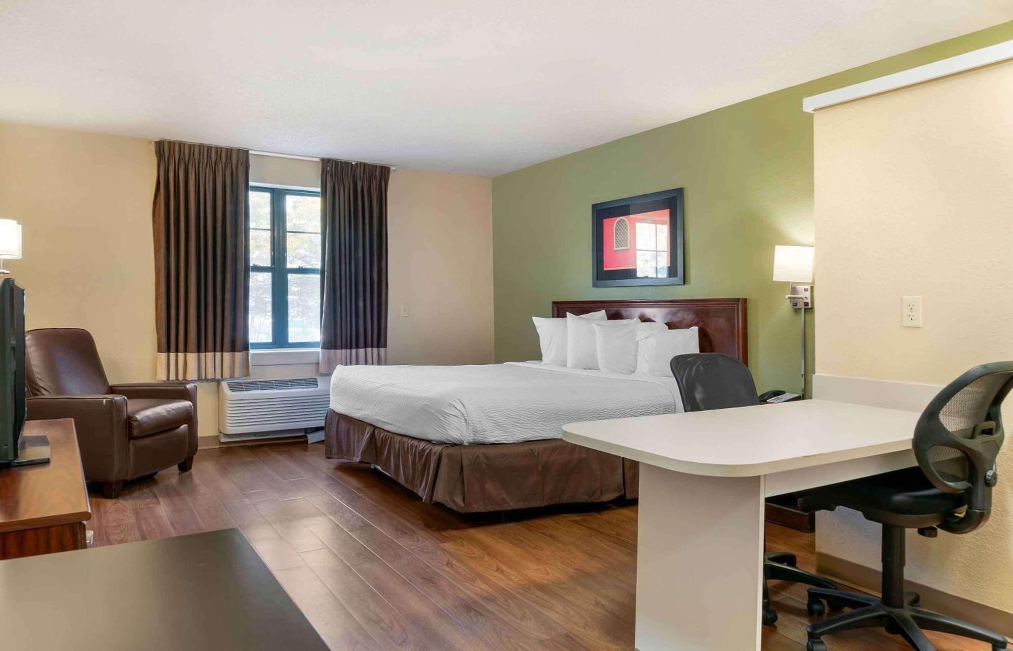 Extended Stay America Select Suites - Detroit - Novi - Haggerty Road Northville Exterior photo