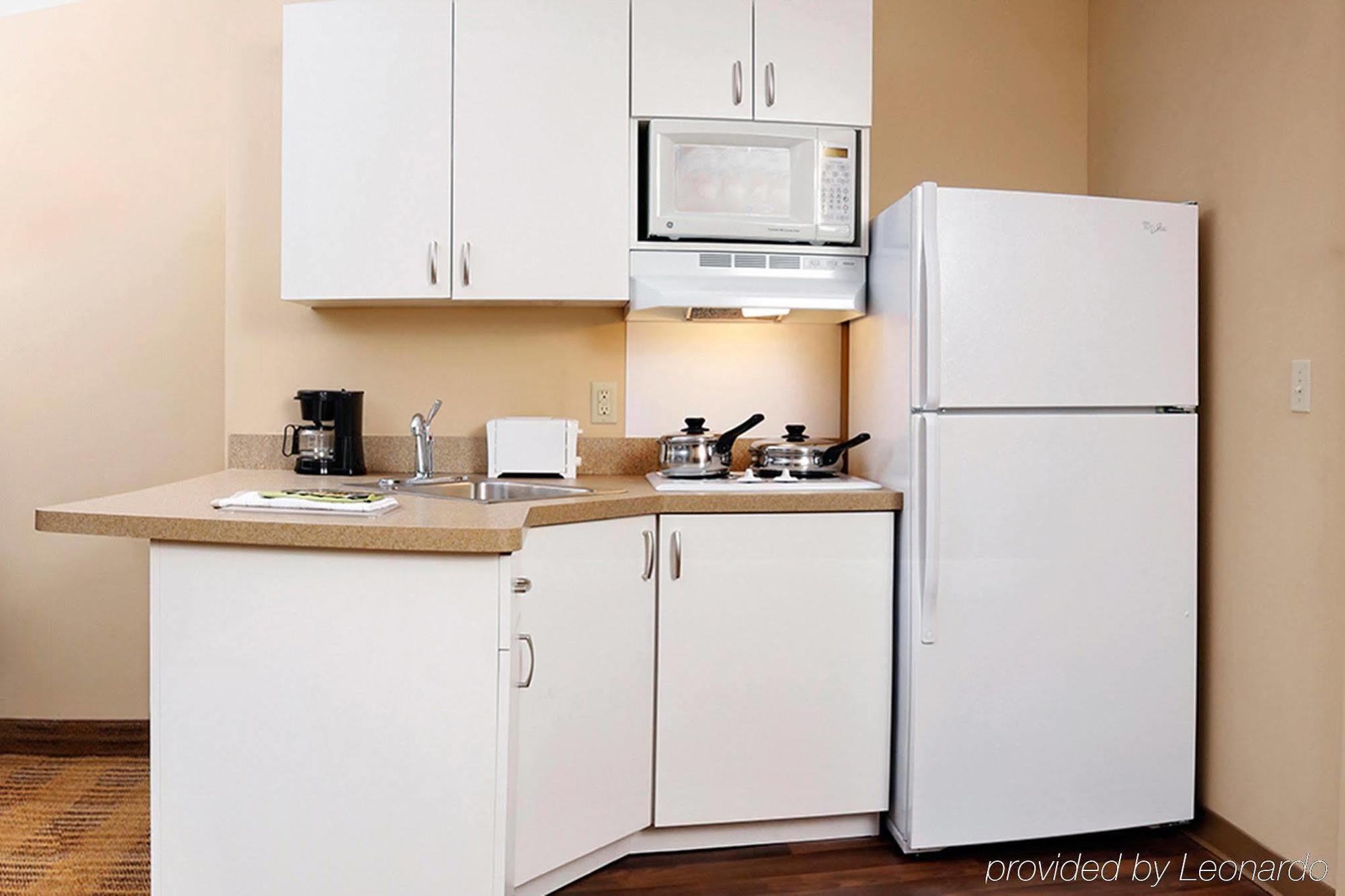 Extended Stay America Select Suites - Detroit - Novi - Haggerty Road Northville Exterior photo